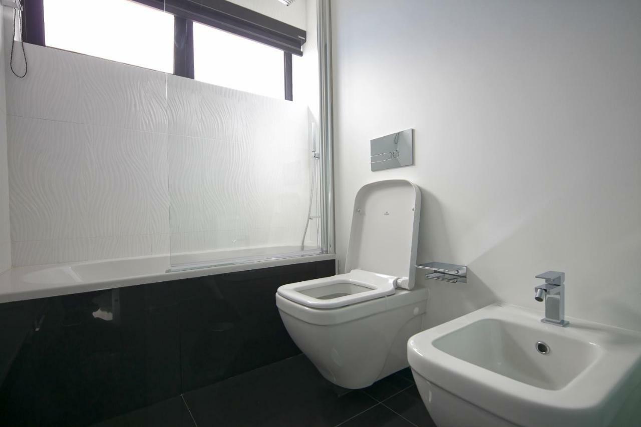 Spacious Luxury Holiday Apartment With A Great View, Funchal, Free Wifi And Parking Extérieur photo