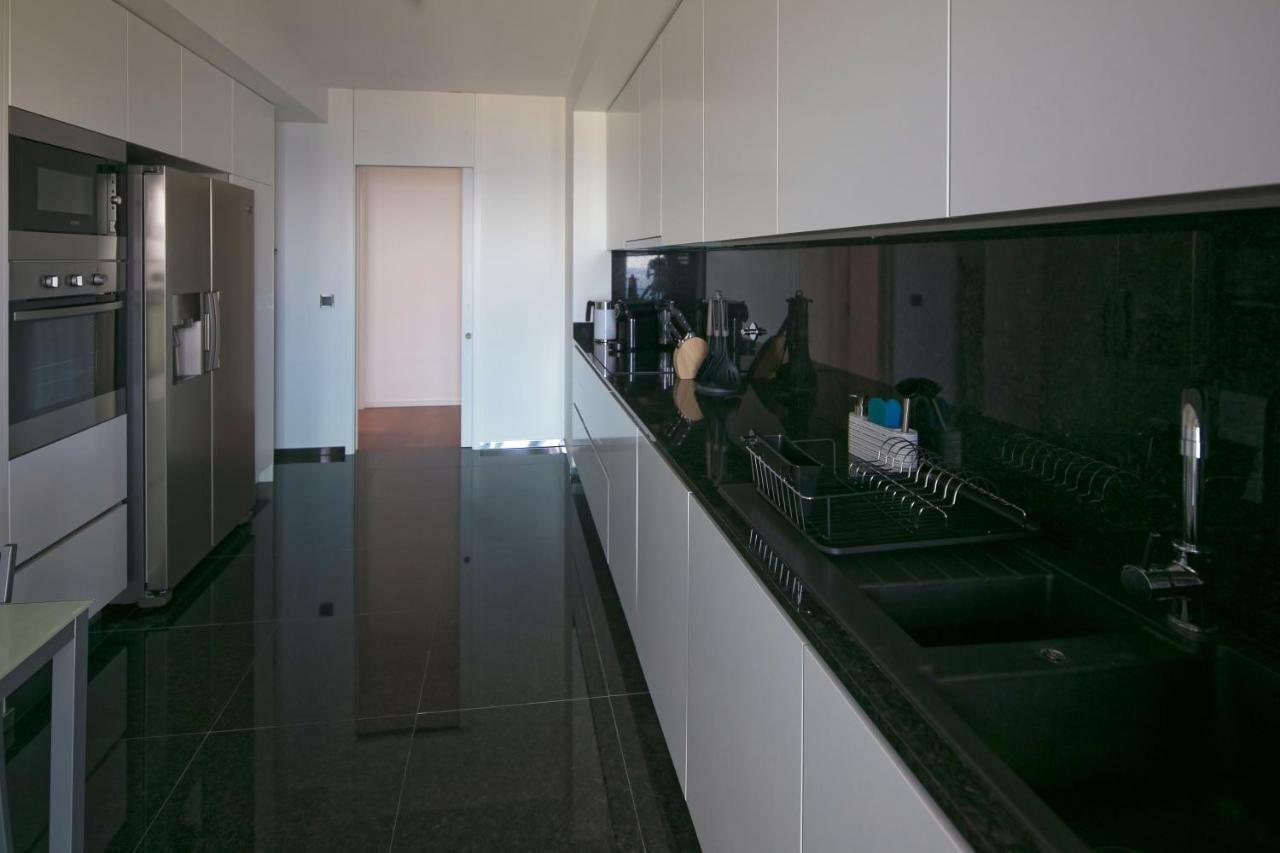 Spacious Luxury Holiday Apartment With A Great View, Funchal, Free Wifi And Parking Extérieur photo