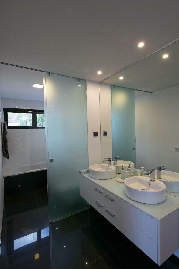 Spacious Luxury Holiday Apartment With A Great View, Funchal, Free Wifi And Parking Extérieur photo